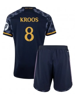 Real Madrid Toni Kroos #8 Auswärts Trikotsatz für Kinder 2023-24 Kurzarm (+ Kurze Hosen)